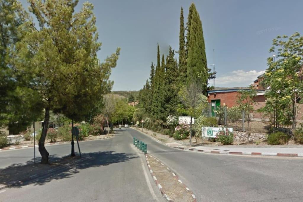 Estudio En Serrallo, Perfecto Alhambra Y Esqui Apartment กรานาดา ภายนอก รูปภาพ